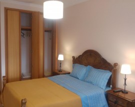 Quarto em Canelas